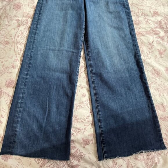 Jeans - Picture 2 of 4